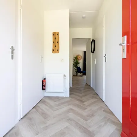 Сasa de vacaciones With Sunny Garden Near Ewijk